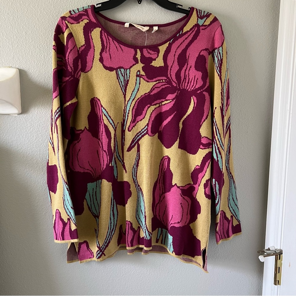 Soft Surroundings Long Sleeve Well Made Knit Floral Sz Med NWT